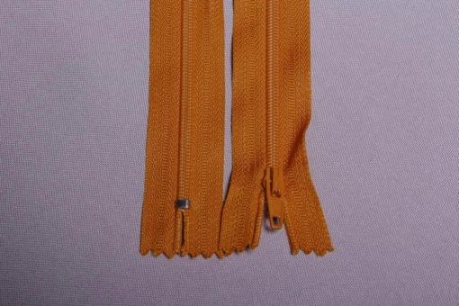 Kunststoff-Reißverschluss nicht teilbar - 30 cm Messing